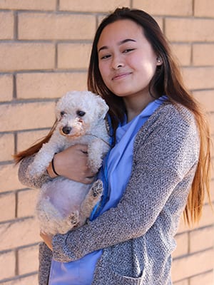 Julie Tran Julie: Veterinarians in Milpitas